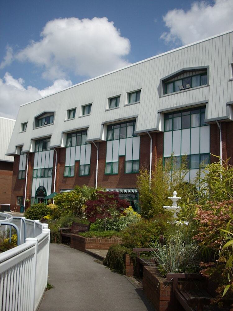 Hotel Holiday Inn Garden Court  Wolverhampton