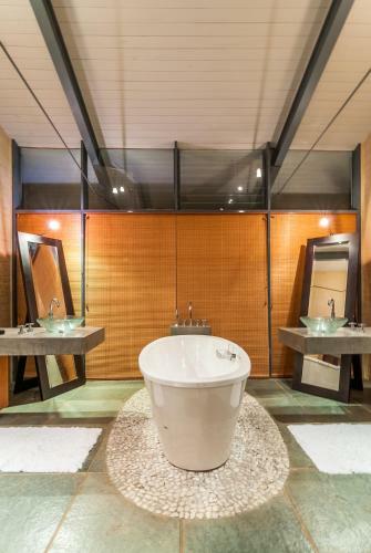 Hostal Sirius Lodge