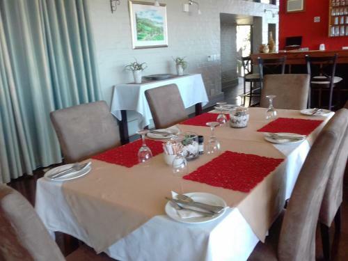 Hostal Sirius Lodge