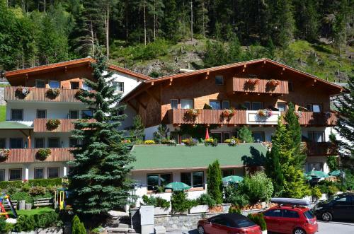 Hotel Pettneuerhof