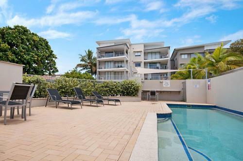 Spectacular Unit Overlooking Pumicestone Passage - Welsby Pde, Bongaree
