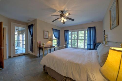 Lake Serenity Home