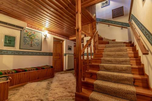Hostal Guesthouse Selini