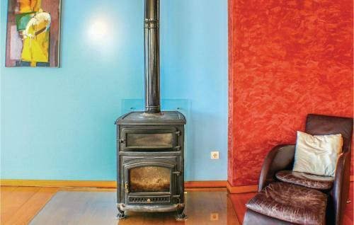 Five-bedroom Apartment In Porto Rafti, Attiki