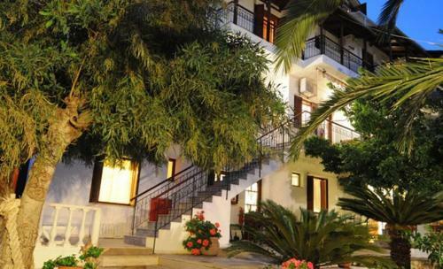 Margarita Apartments