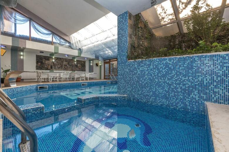 Iceberg Hotel