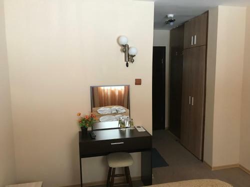 Tofana Hotel