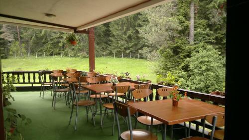 Tofana Hotel