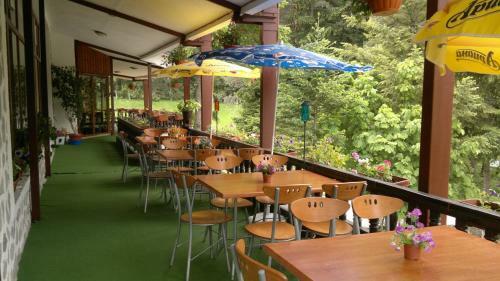 Tofana Hotel