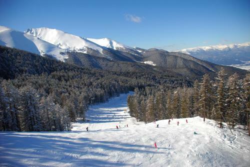 Valentina Heights Chalet Hotel