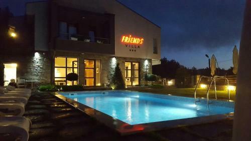 Hostal Friends Villa