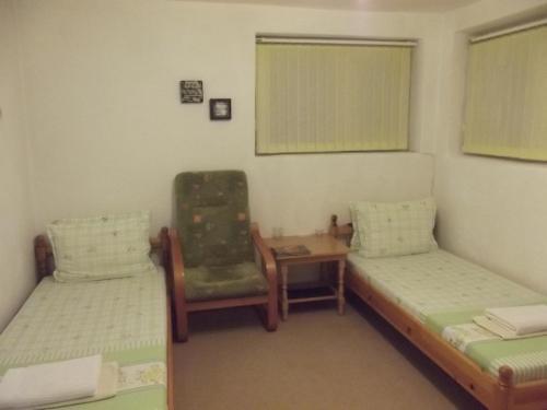Hostal Plamena Guest Rooms