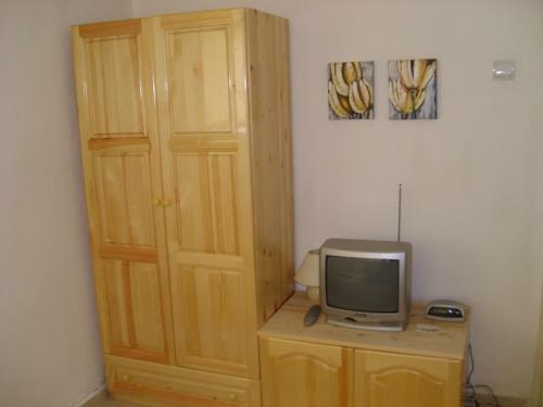 Hostal Plamena Guest Rooms