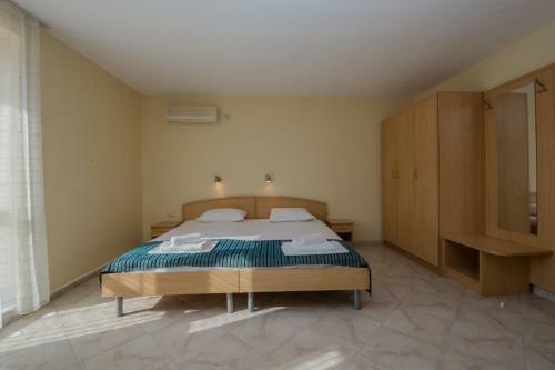 Hotel Briz