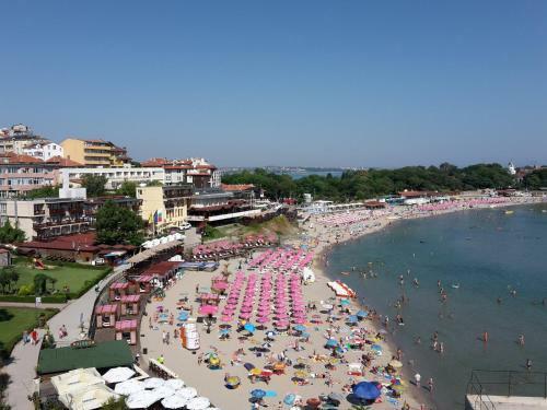 Hostal Guest House Mistral