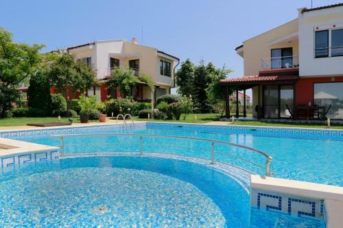Saint Stefan Villas