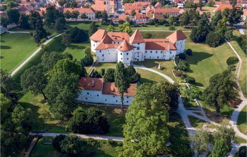 Four-bedroom Holiday Home In Beretinec