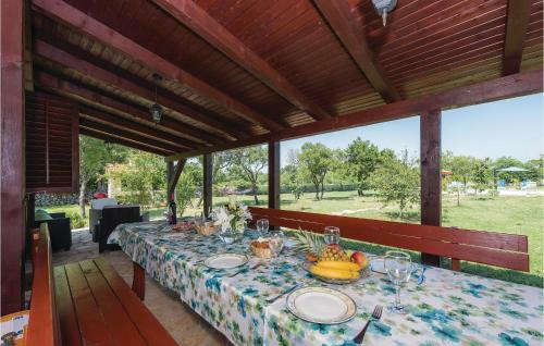 Holiday Home Siritovci 04
