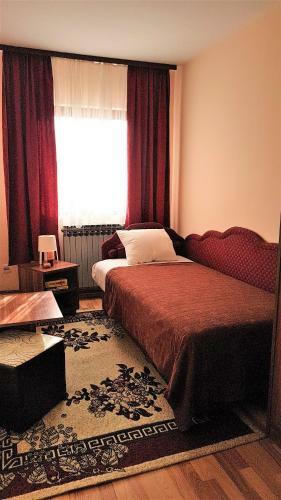 Hostal Guest House Rajvel