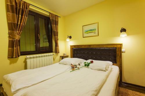 Hostal Guest House Vila Bajka