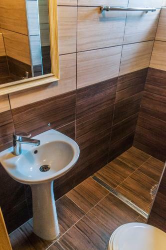 Apartment Petrovic Br.4 Milmari D