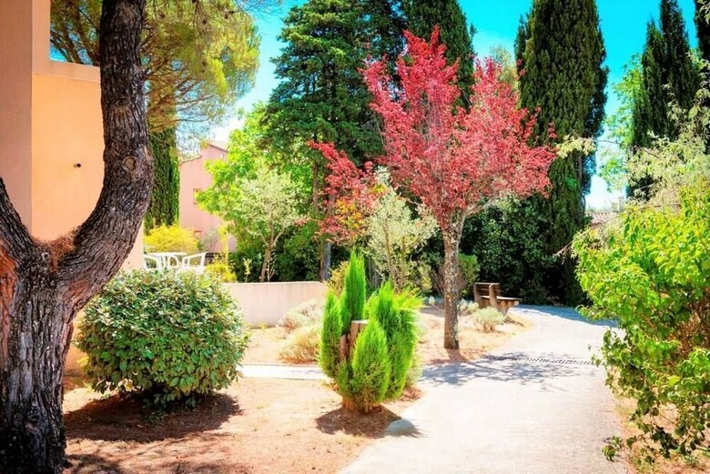 Hotel Village-vacances de Vaison La Romaine