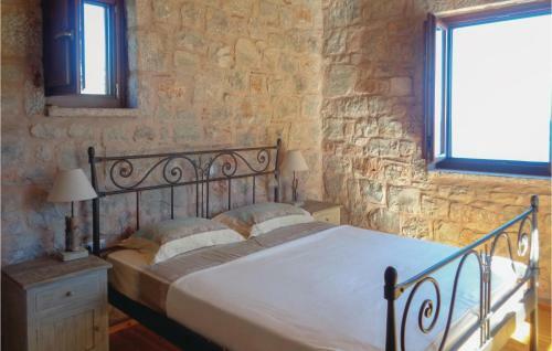 Four-bedroom Holiday Home In Poulithra