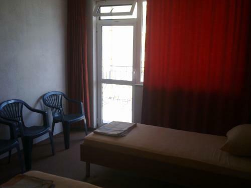 Hostal Dalia Guest House