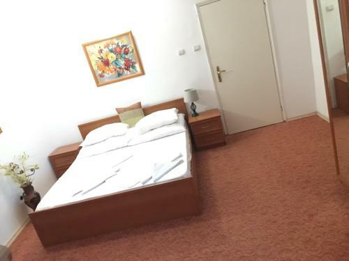 Peter Hotel