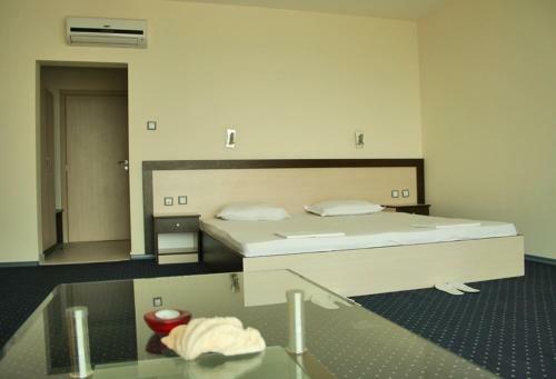 Peter Hotel