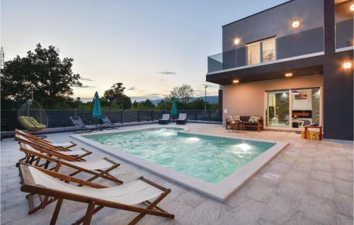 Four-bedroom Holiday Home In Dicmo