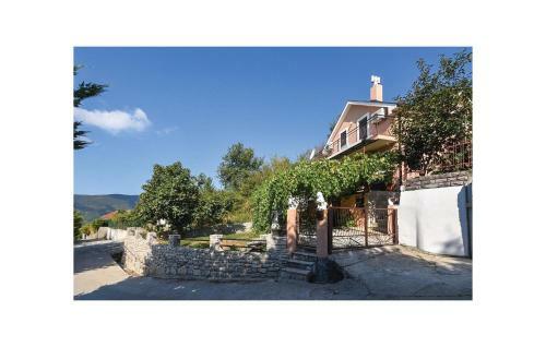 Four-bedroom Holiday Home In Igalo