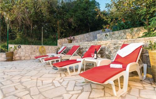 Four-bedroom Holiday Home In Igalo