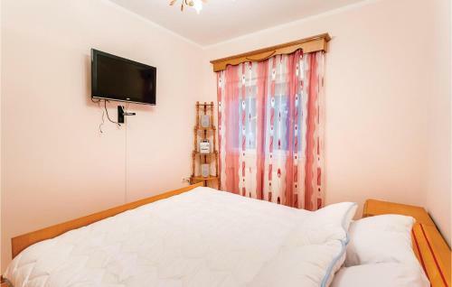 Six-bedroom Holiday Home In Herceg Novi