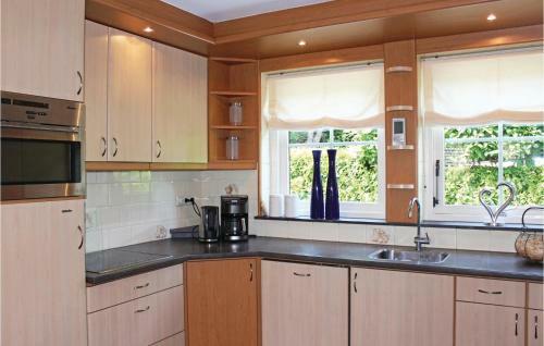 Six-bedroom Holiday Home In Lunteren