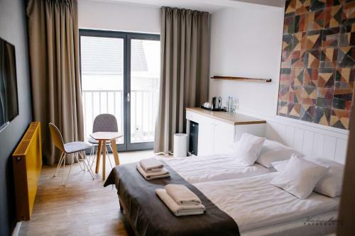 Hostal Ma?a Sycylia Restauracja I Apartamenty