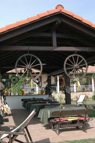 Posada Country Club La Mesteceni