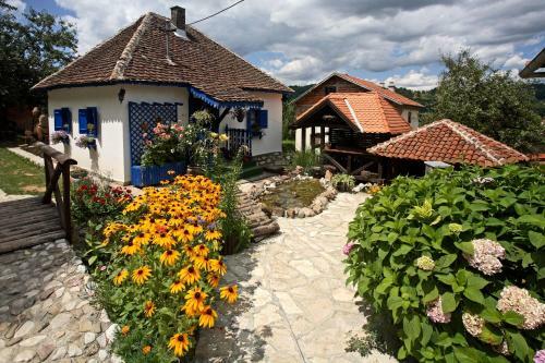 Etno Park Terzica Avlija Apartments