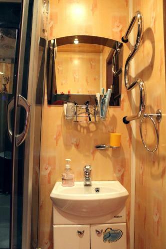Apartment 3 Mikrorayon 12a - Uyutniy Tikhvin