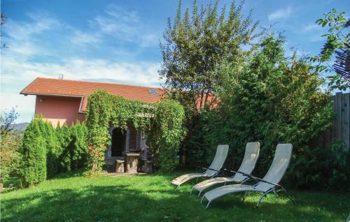Two-bedroom Holiday Home In Pivka