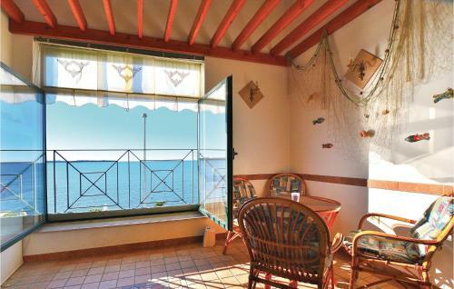 Two-bedroom Apartment In Piran
