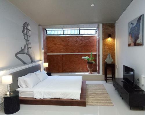 Thart House