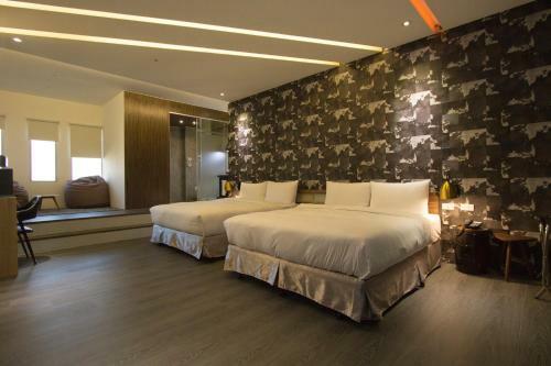 G11 Hotel