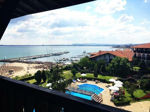 Dom-el Real Apartments 3 - Sveti Vlas