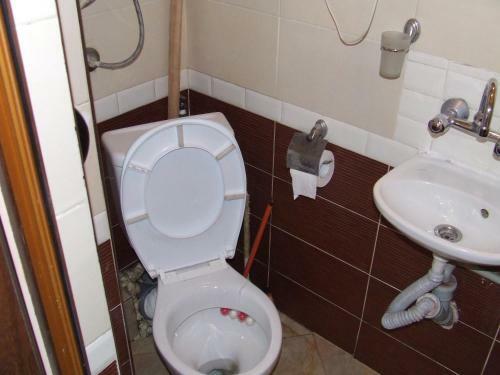 Hostal Asparuhov Guest Rooms And Apartments