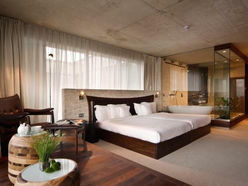 Graffit Gallery Design Hotel