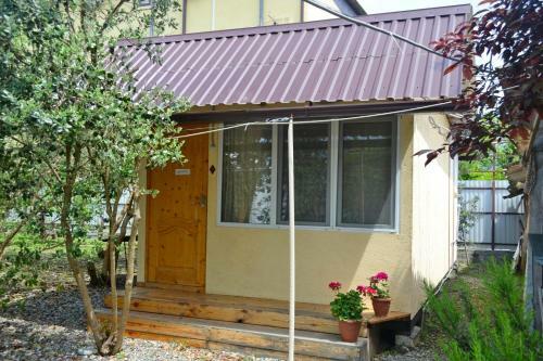 Hostal Guest House On Nazadze 41a