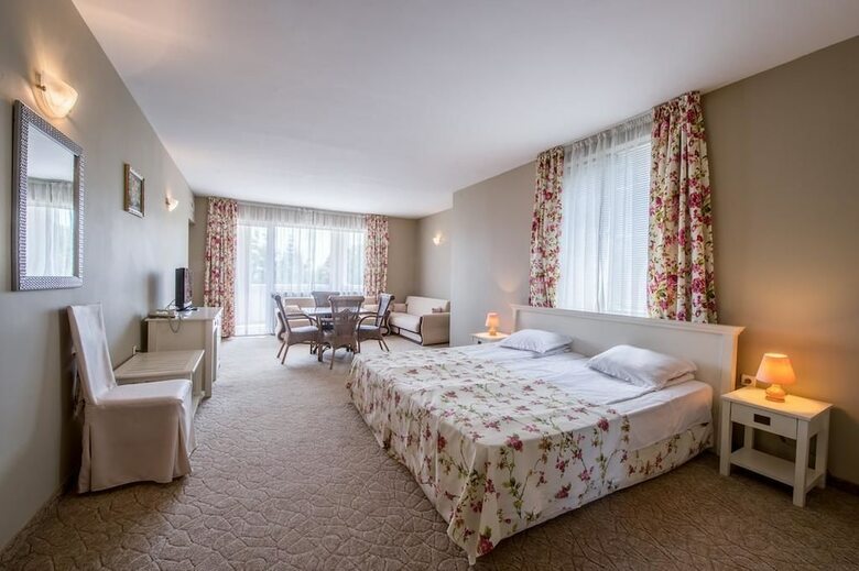 Alekta Hotel