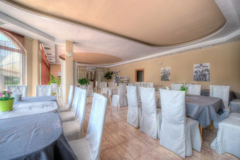 Alekta Hotel