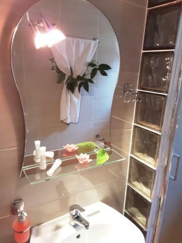 Hostal Poseidon Rooms